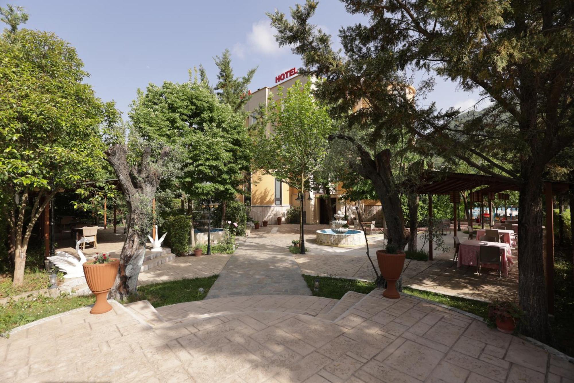 Mema Resort Mirash Dış mekan fotoğraf